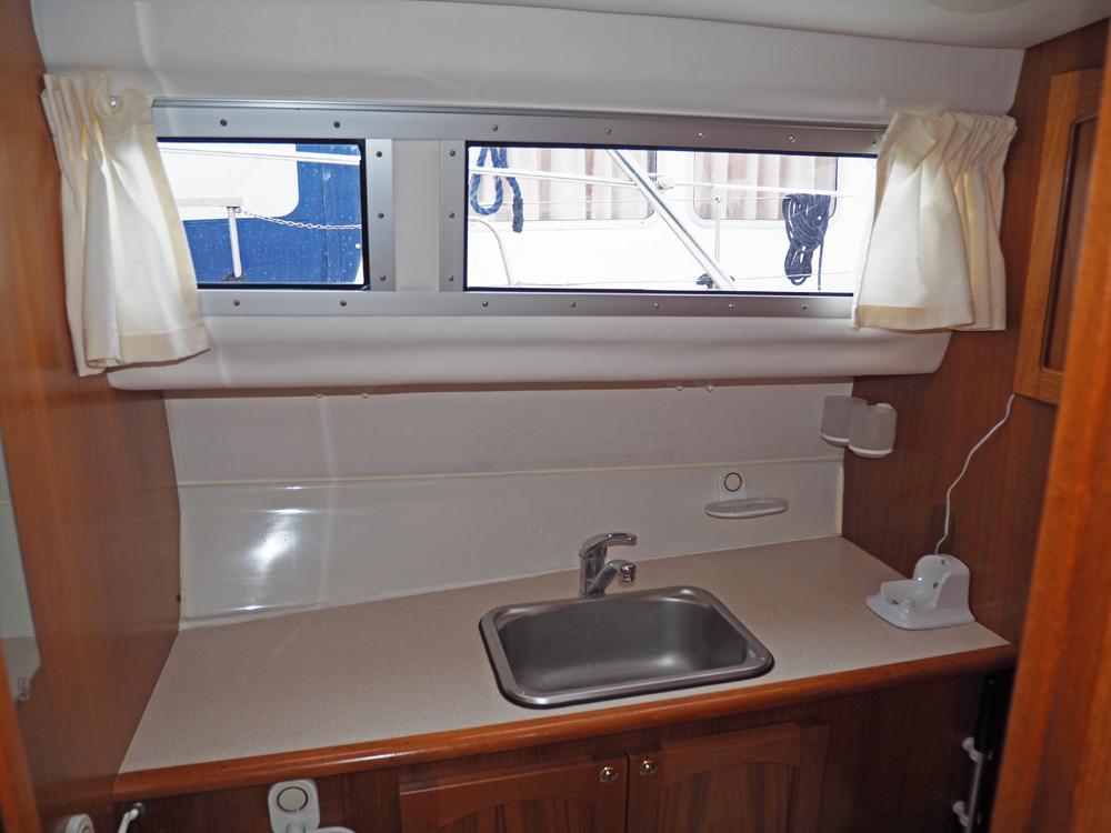 Cabin en avant, H&eacute;bergements